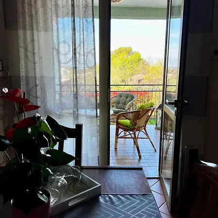 Eden Apartment *